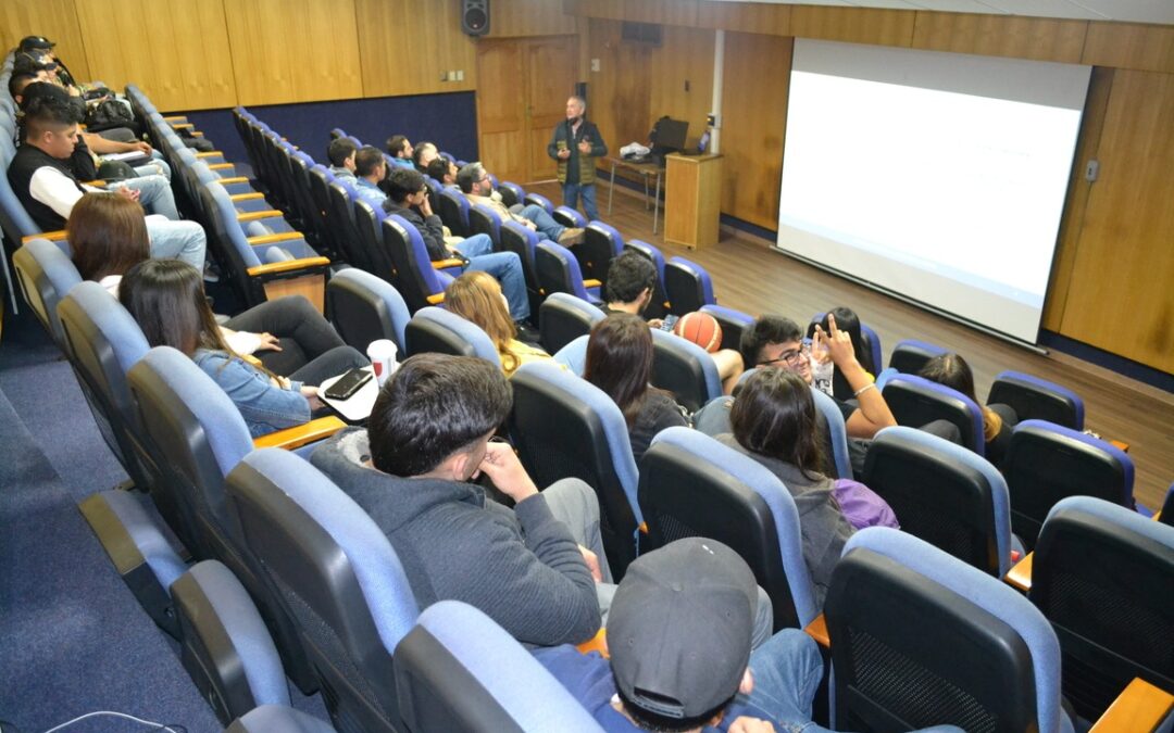 Profesores de Mecánica Viña analizan las tendencias globales y la minería del futuro